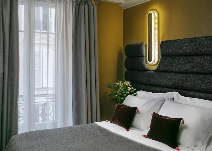 Hotel La Planque Parijs